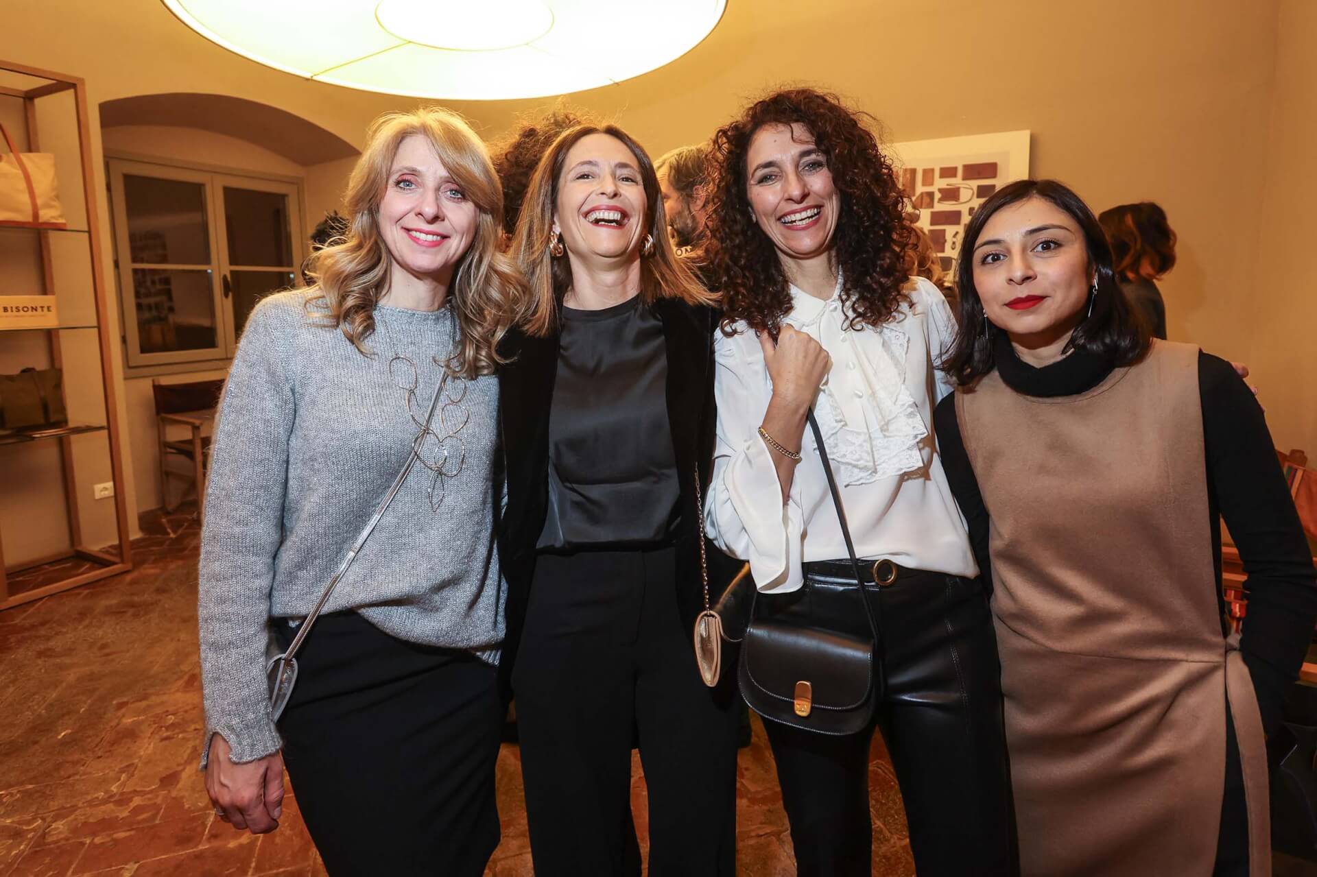 Ludovica Gremoli, Consuyelo De Gara, Marianna Tommasi, Liza Cantini


